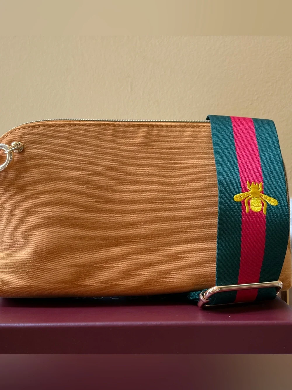 Gucci beauty pouch
